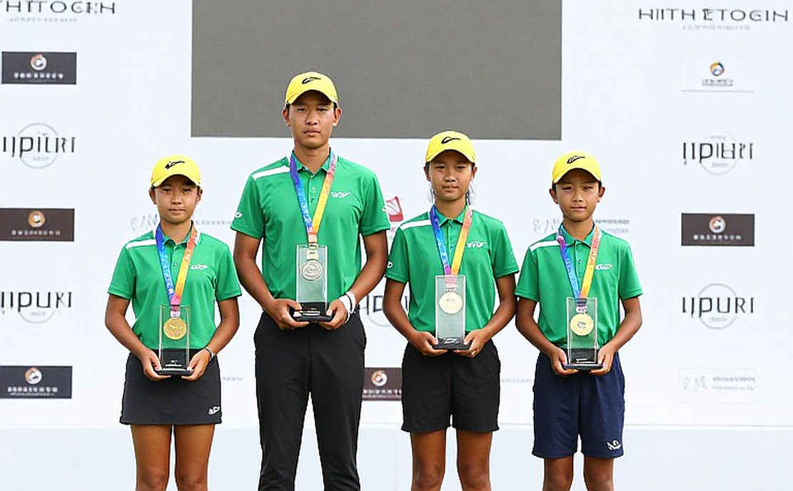 Snedeker báo động đỏ: Mưa Medinah gợi lại 'vết xe đổ' Bethpage, chuỗi 10 Presidents Cup của Mỹ chênh vênh Snedeker báo động đỏ: Mưa Medinah gợi lại 'vết xe đổ' Bethpage, chuỗi 10 Presidents Cup của Mỹ chênh vênh