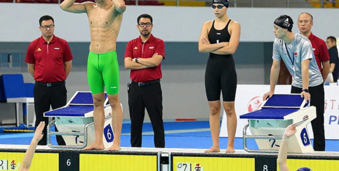Gianna Cook chọn Monmouth: ba giây rơi ở 200m bướm và suất chung kết C