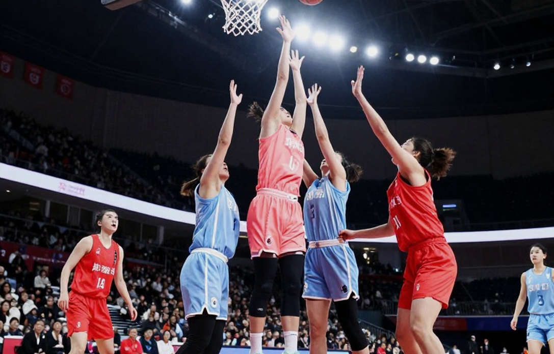 Olympiacos 101-96 PAOK: Tấm vé thứ năm và vết nứt ẩn sau ngôi vương Hy Lạp