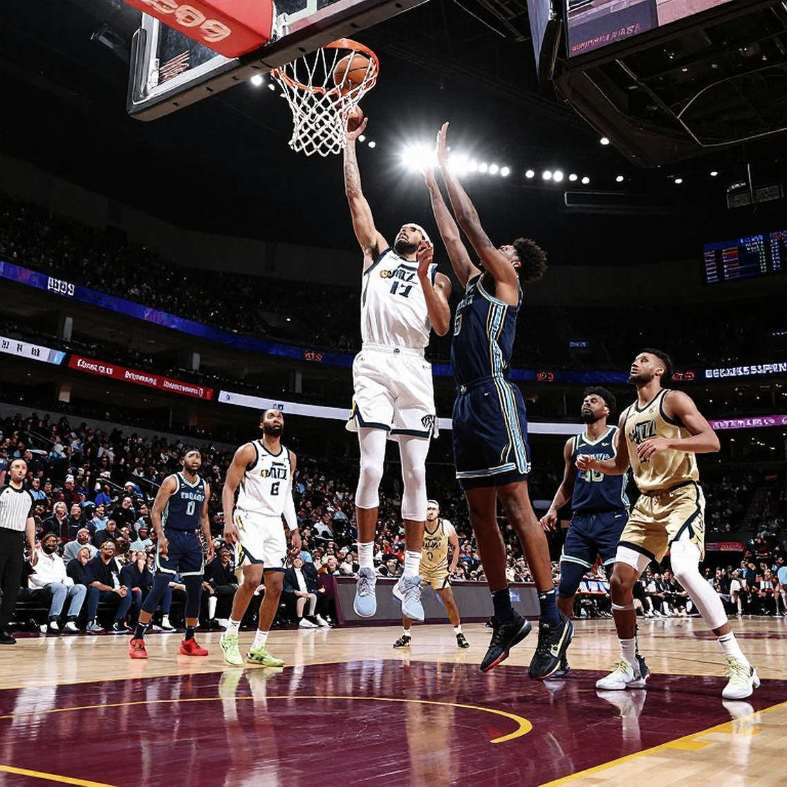 EuroLeague Fantasy: Vezenkov Is the Anchor, but the Real Signal Sits in Yam Madar's €2 Million Invoice EuroLeague Fantasy: Vezenkov Is the Anchor, but the Real Signal Sits in Yam Madar's €2 Million Invoice