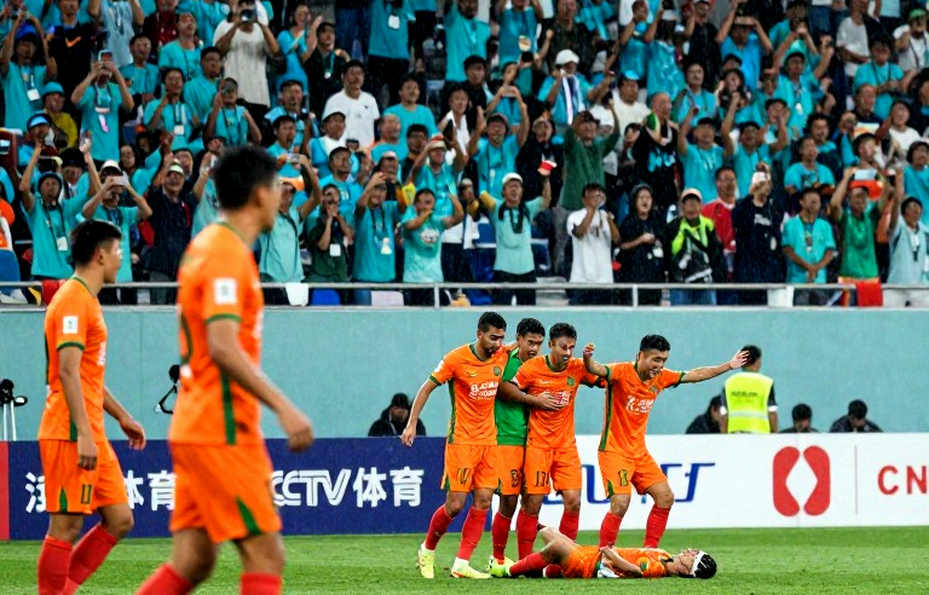 Guillermo Ochoa’s Club América farewell: halftime applause and the rights question behind it