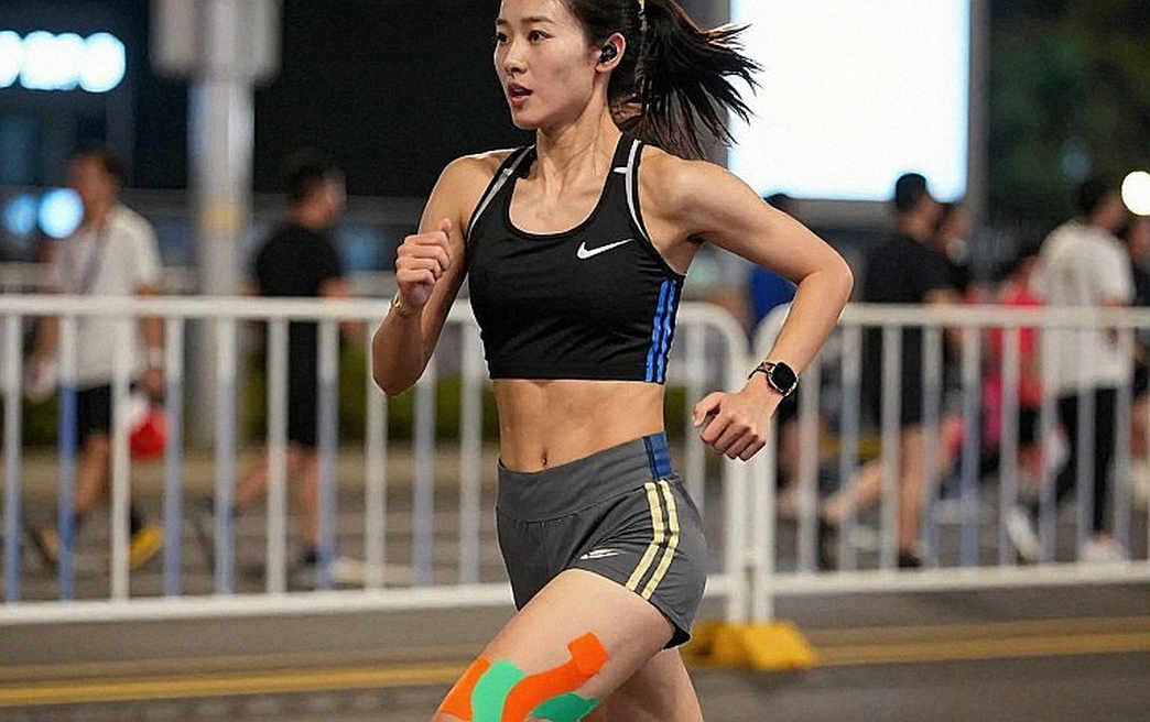 2:29:07 và 18 tháng: giải mã cái giá thể lực của Zhang Shuihua