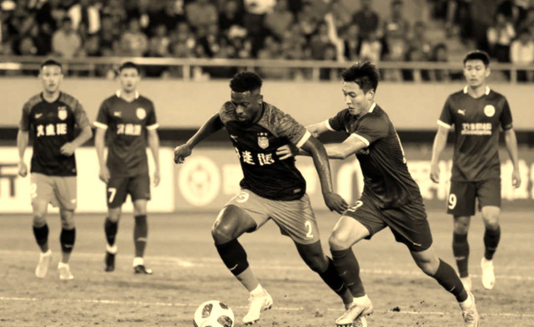 Tan Sinh's two-match ban: A single yellow card exposes a gap wider than one player Tan Sinh's two-match ban: A single yellow card exposes a gap wider than one player