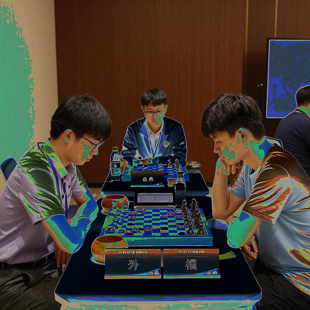 Tên Bodhana Sivanandan nằm trên tiêu đề, nhưng nội dung chỉ nói về Voi Gambit