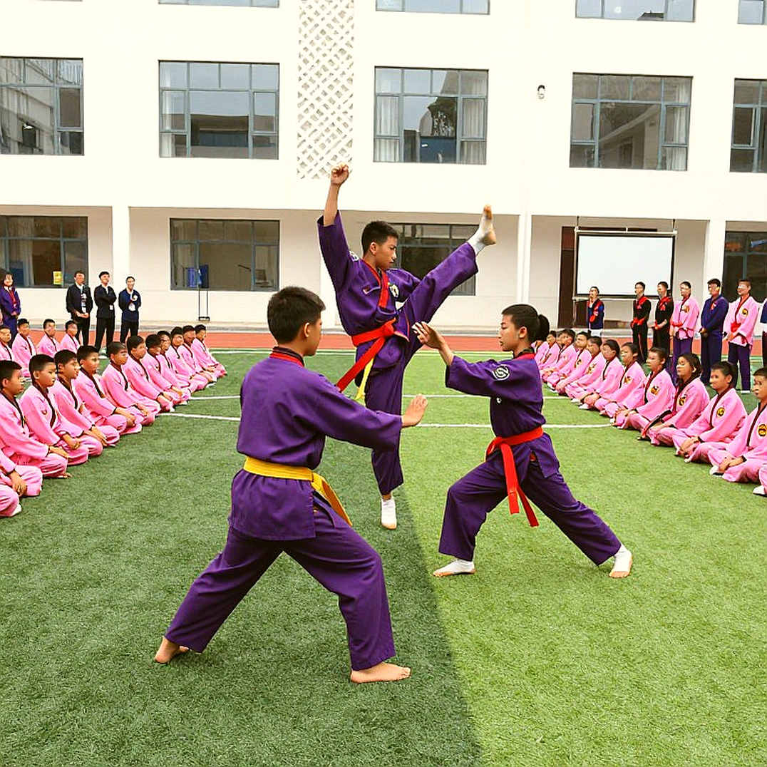 Từ đáy bảng xếp hạng, tôi nhìn thấy một đế chế Muay Thái đang chờ ngày bừng tỉnh Từ đáy bảng xếp hạng, tôi nhìn thấy một đế chế Muay Thái đang chờ ngày bừng tỉnh