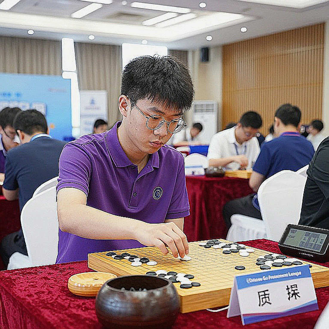 FIDE bỏ phiếu ngày 26 tháng 9: Lời hứa đưa Carlsen trở lại và khoảng trống chưa ai kiểm chứng FIDE bỏ phiếu ngày 26 tháng 9: Lời hứa đưa Carlsen trở lại và khoảng trống chưa ai kiểm chứng
