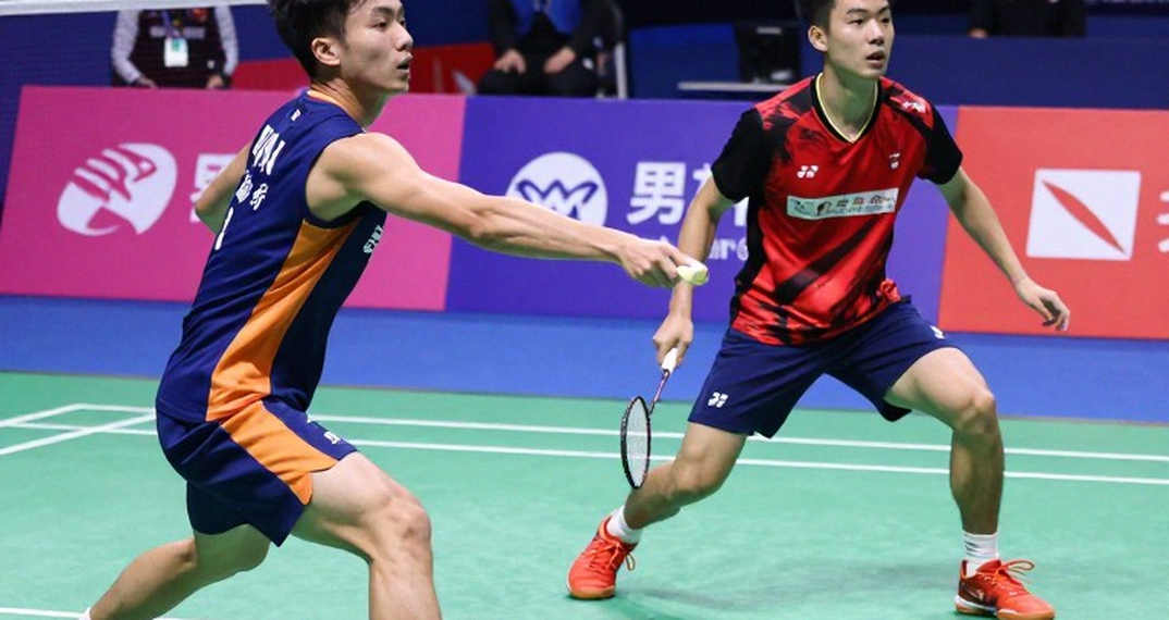 Từ thua 10 điểm ở ván mở màn đến chuỗi 5 điểm định đoạt: Satwik-Chirag viết lại lịch sử China Masters