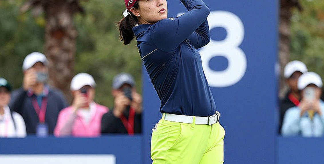 Kỹ thuật gậy sắt góc cạnh: Bí quyết từ HLV hàng đầu nước Mỹ giúp golfer nghiệp dư kiểm soát hiệu ứng xoáy bóng Kỹ thuật gậy sắt góc cạnh: Bí quyết từ HLV hàng đầu nước Mỹ giúp golfer nghiệp dư kiểm soát hiệu ứng xoáy bóng