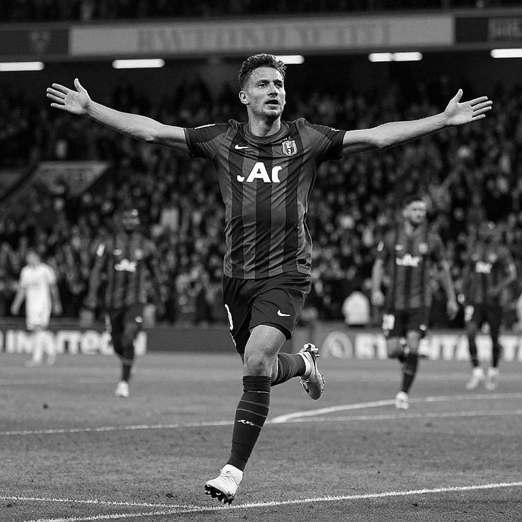 Virgil van Dijk: Xavi là chìa khóa trong quyết định lớn ở lại đội tuyển Hà Lan Virgil van Dijk: Xavi là chìa khóa trong quyết định lớn ở lại đội tuyển Hà Lan