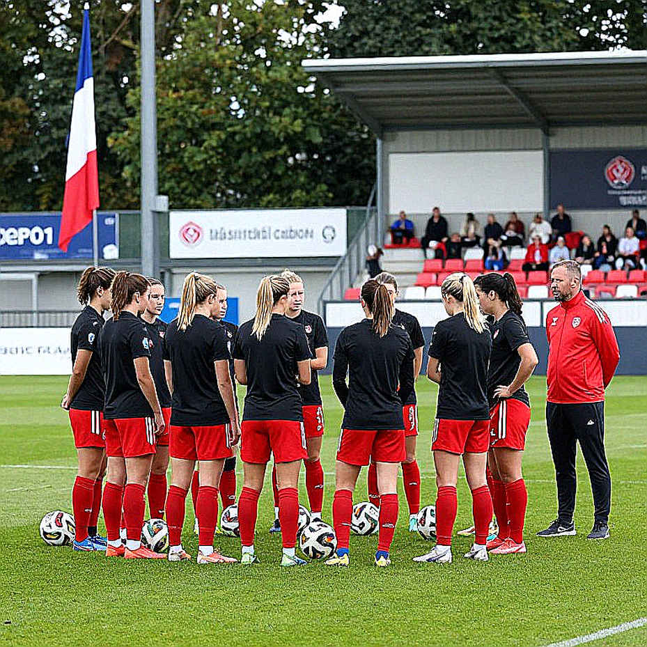 Tây Ban Nha 3-2 Anh tại Wembley: Chiến thắng dựng từ ghế dự bị, và vết nứt ở hai bàn thua Tây Ban Nha 3-2 Anh tại Wembley: Chiến thắng dựng từ ghế dự bị, và vết nứt ở hai bàn thua