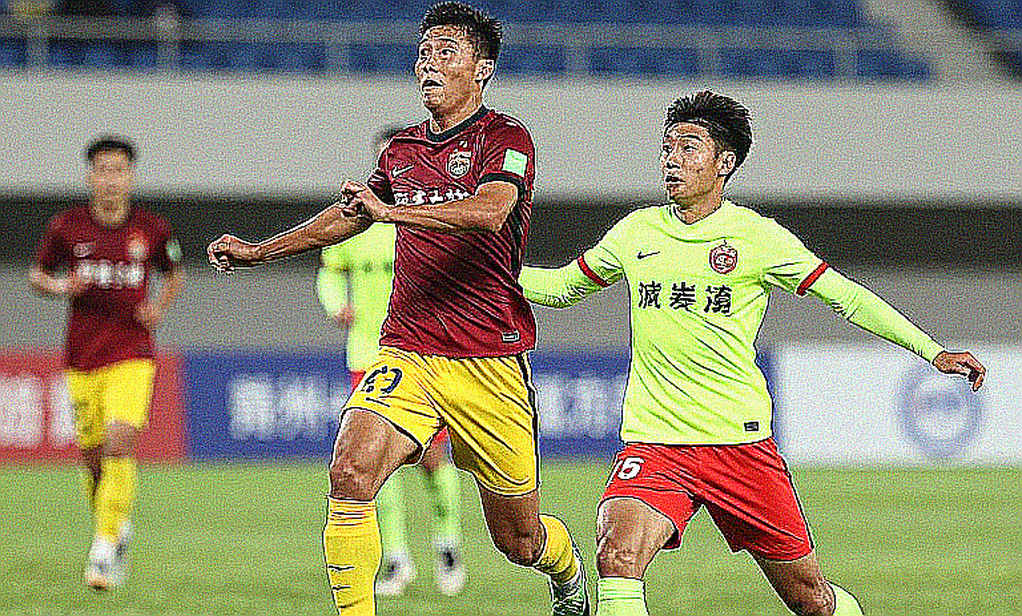 Al-Hilal thắng 3-2 ở Dammam: ngôi đầu đổi chủ và cột mốc 20.207 khán giả