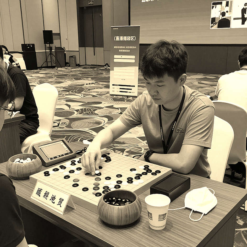ChessBase Magazine #225: Prague 2026, bốn cây bút và một tiêu đề tôi không dám tin
